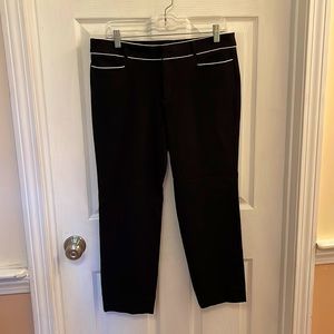 Size 8 Banana Republic capri pants